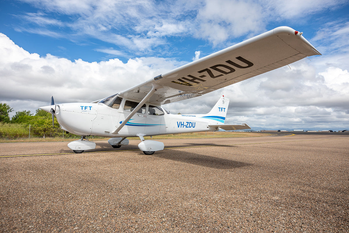 Commercial Licence (CPLA) Textbook Pack & Flight Training Induction Pa Townsville Helicopters